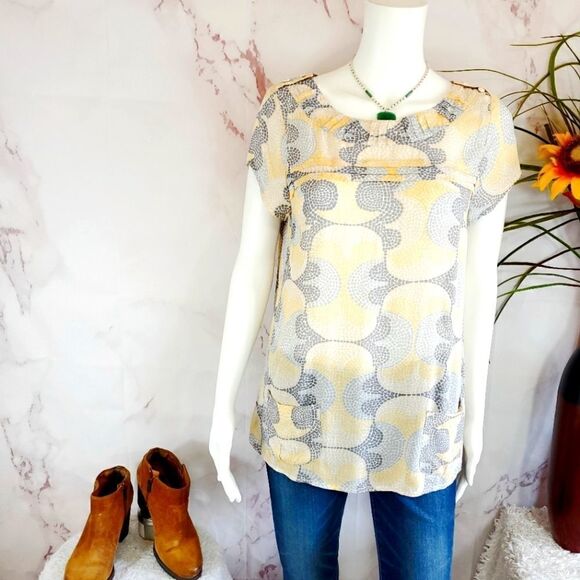 Anthropologie We Love Vera pretty slip over top - Picture 3 of 7